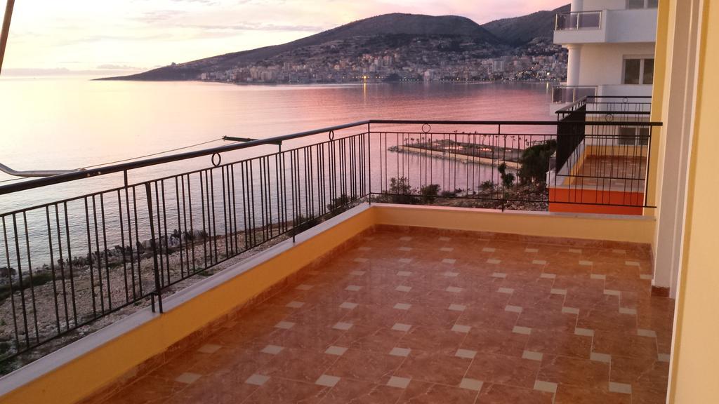 Sina Apartments Sarande Exterior photo
